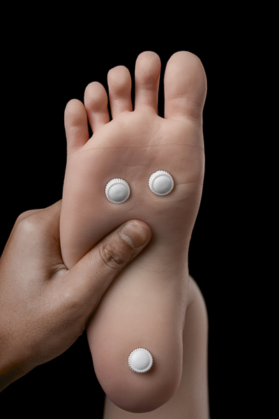 Standfüße mit Bolzen